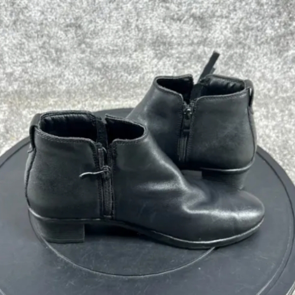 Vintage Black Ankle Booties - Picture 3 of 3